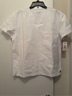 Men’s White V-Neck Short Sleeve Scrub Top